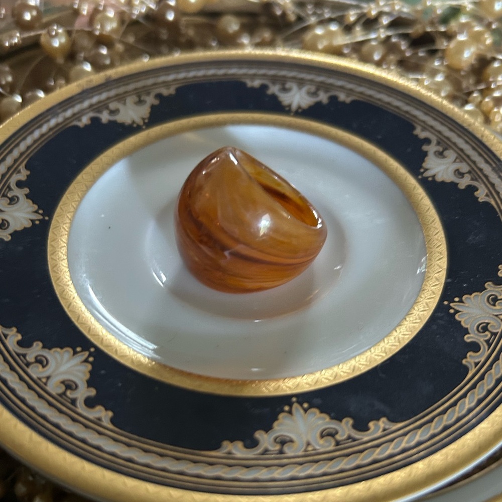 Vintage Tortoise Shell Brown Lucite Bubble Ring